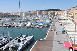 Vue du port d'Agde